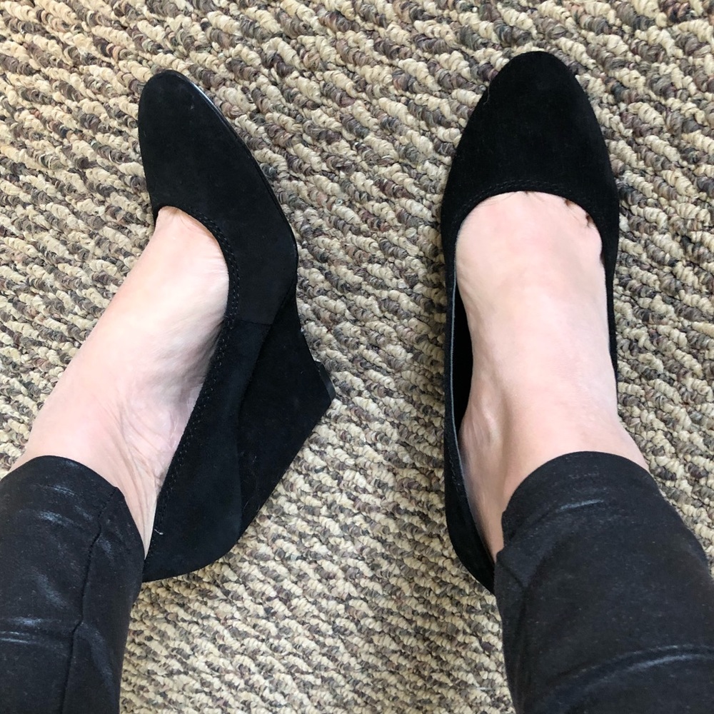 JESSICA SIMPSON Amari Suede Leather Wedge